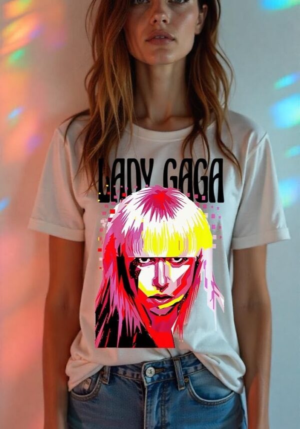 Tshirt Lady Gaga Poker Face - branca