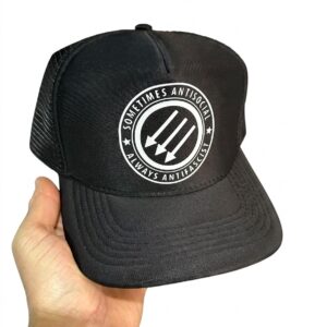 Boné Trucker "Sometimes Antissocial Always Antifascista"